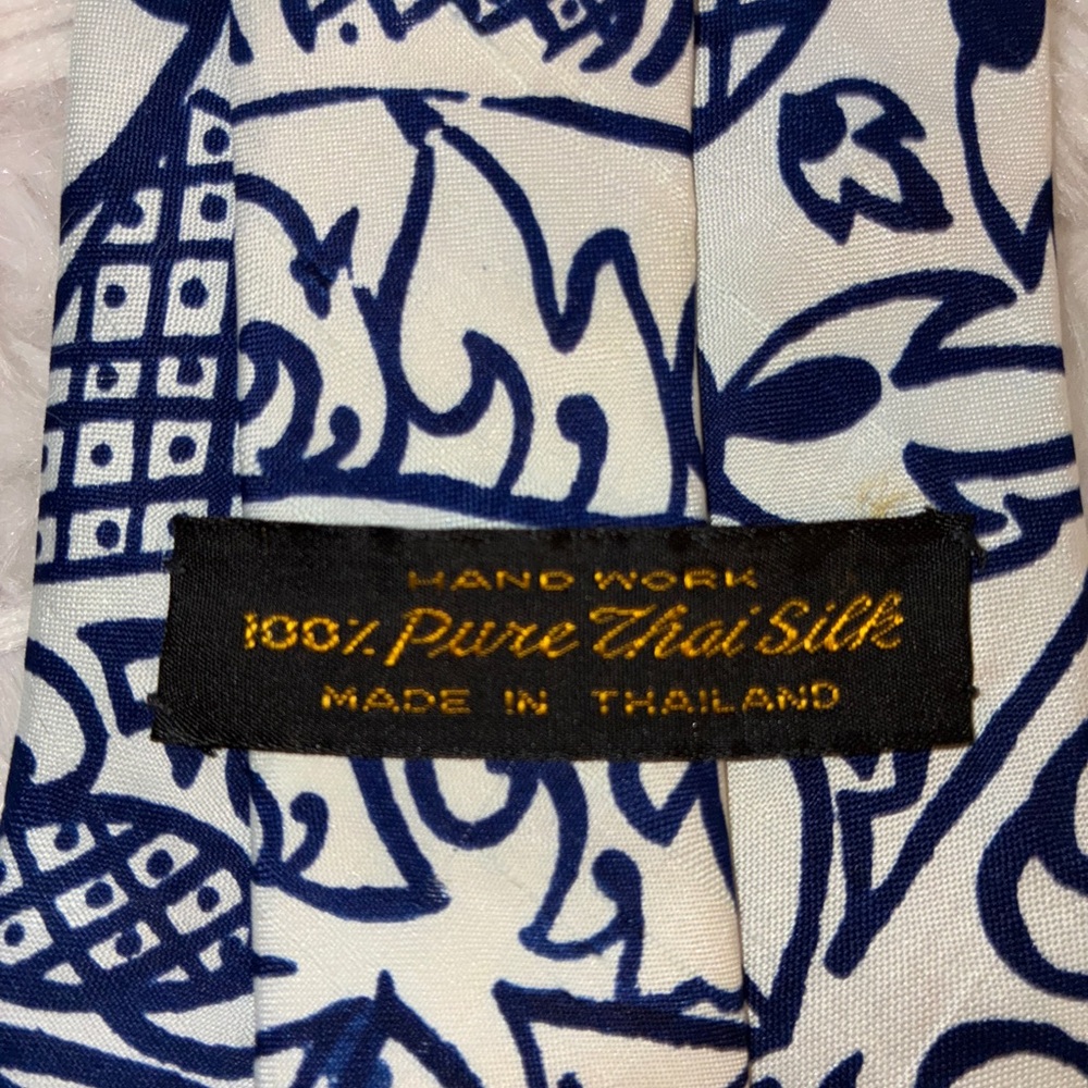 Blue and White Pure Thai Silk Tie.  Beautiful! 
Excellent condition.